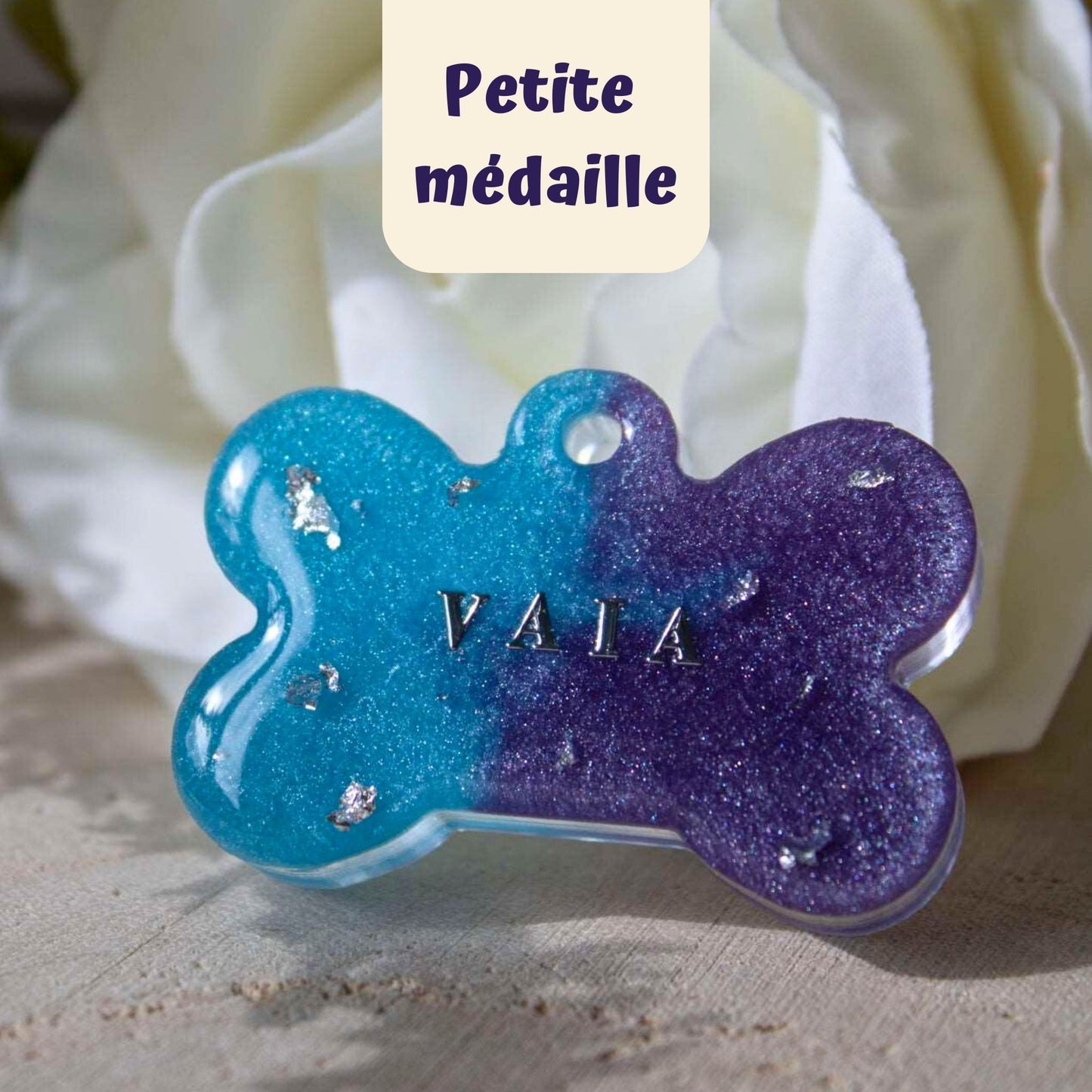 Personnalize your cat tag, Bone shape, epoxy resin